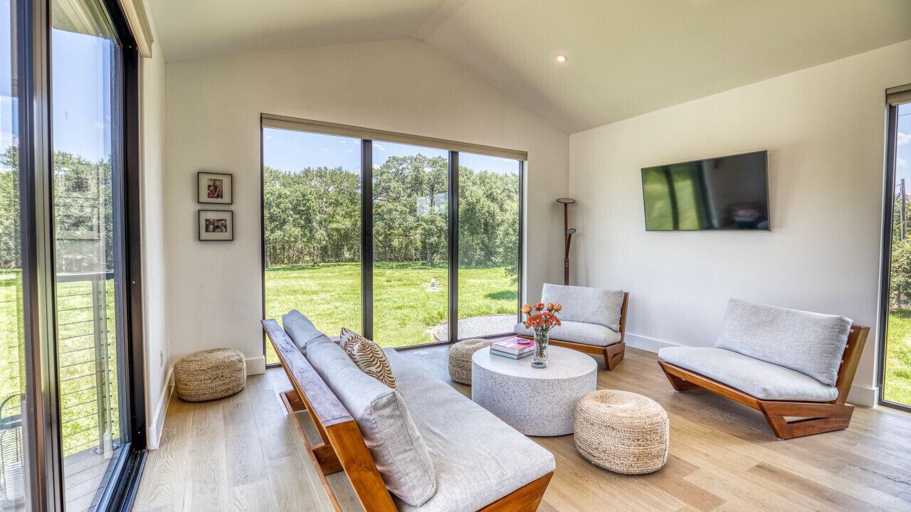 Photo of Livingroom in Ledbetter