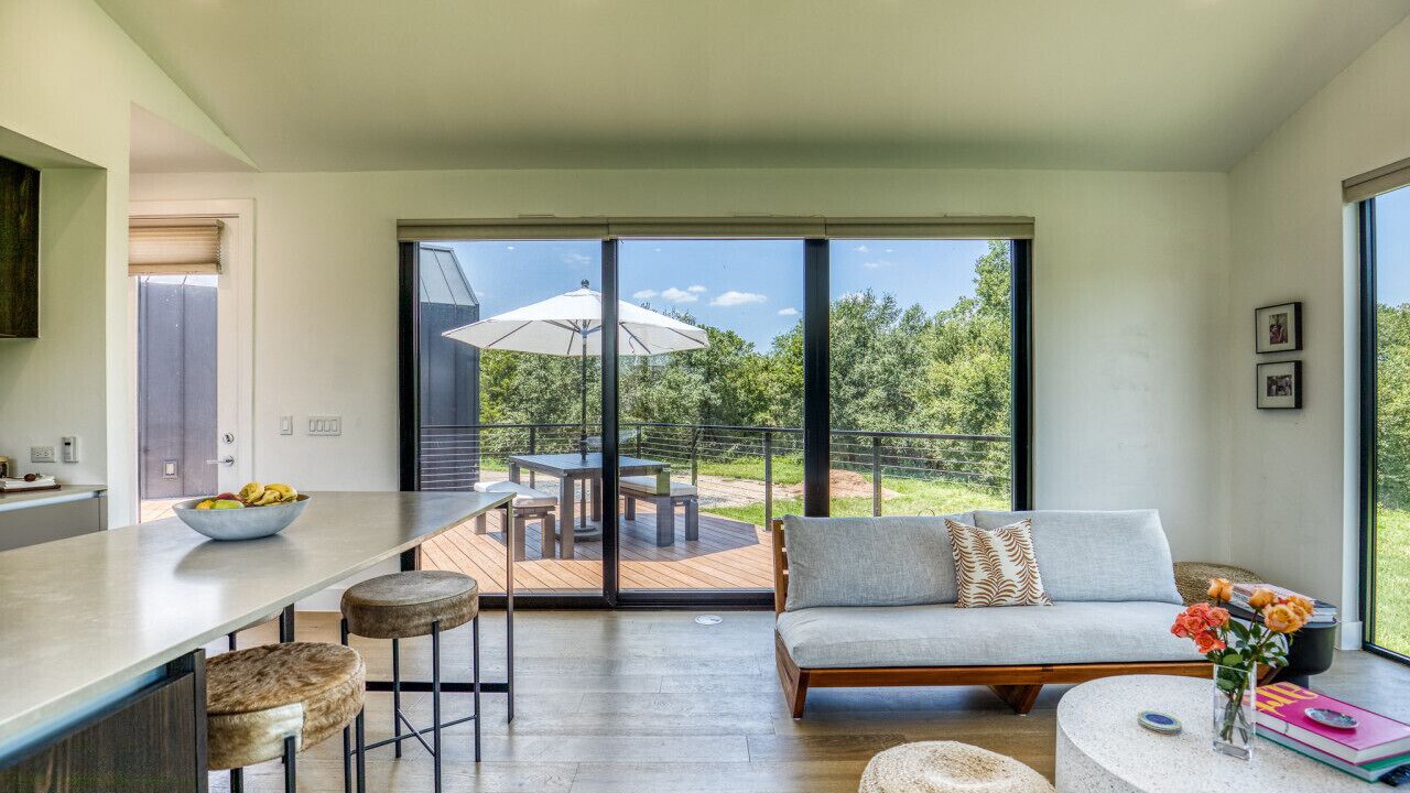 Photo of Livingroom in Ledbetter