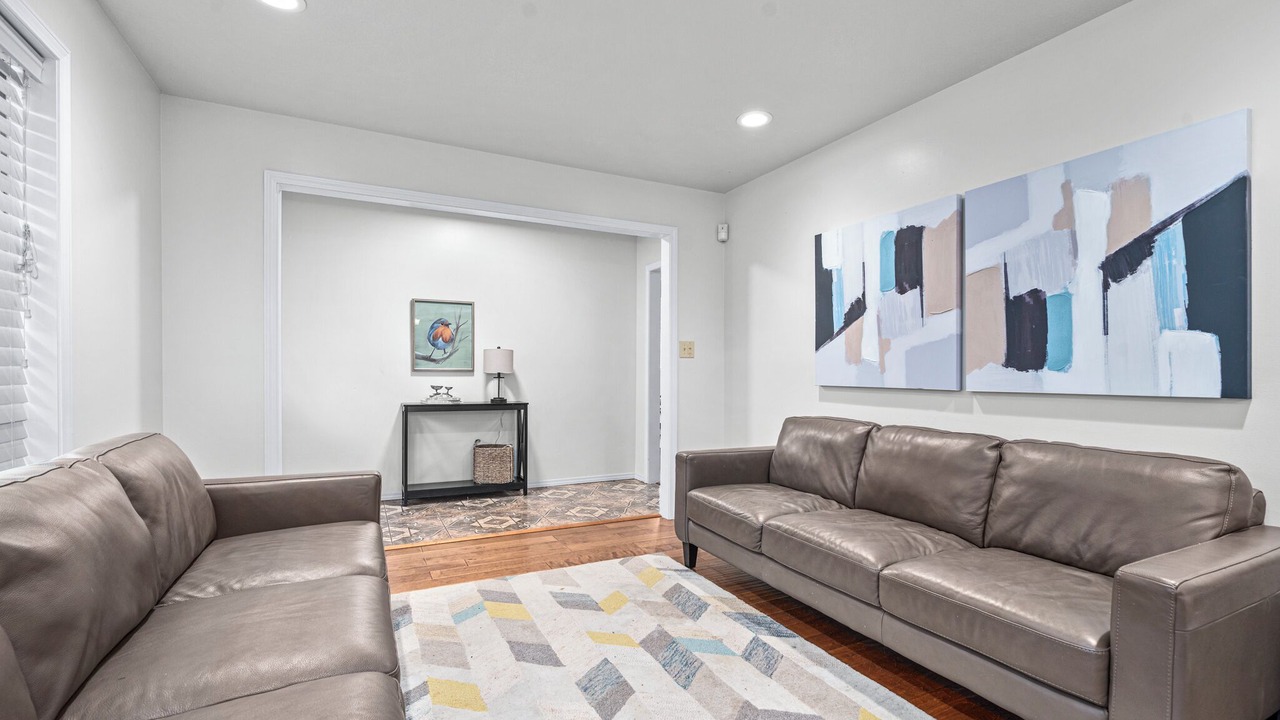 Photo of Livingroom in Uniontown