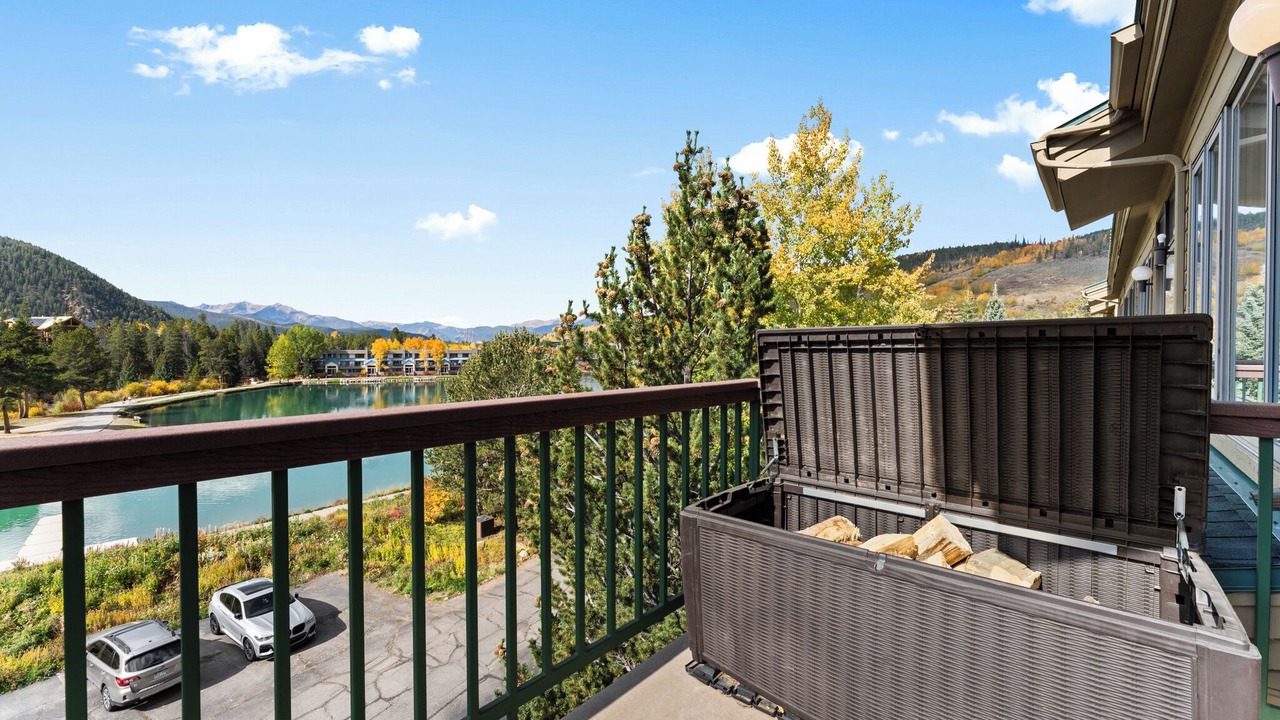Photo of Patio Balcony in Lakeside Village