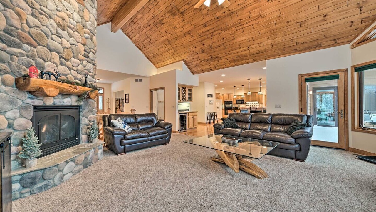 Photo of Livingroom in Bellaire