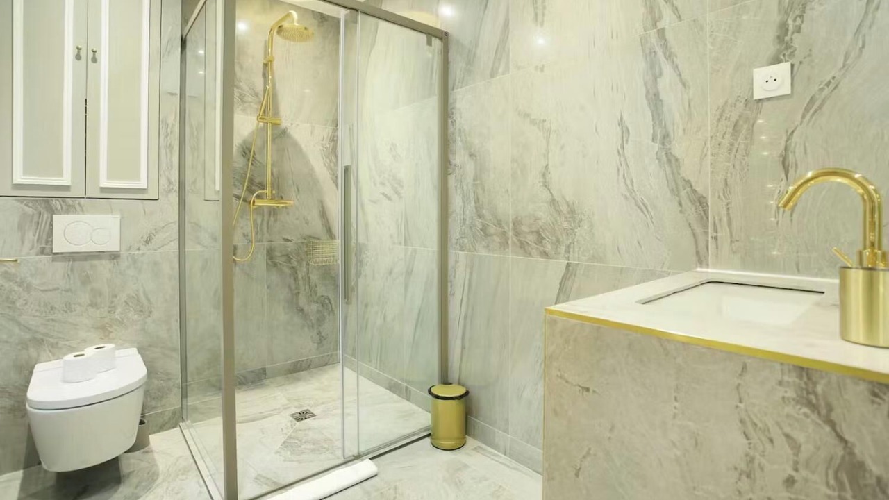 Photo of Bathroom in Madeleine