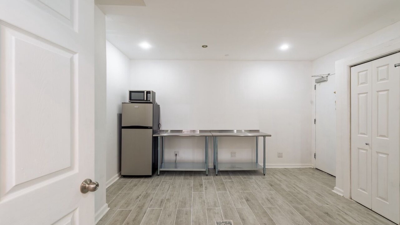 Photo of Others in Clinton Hill