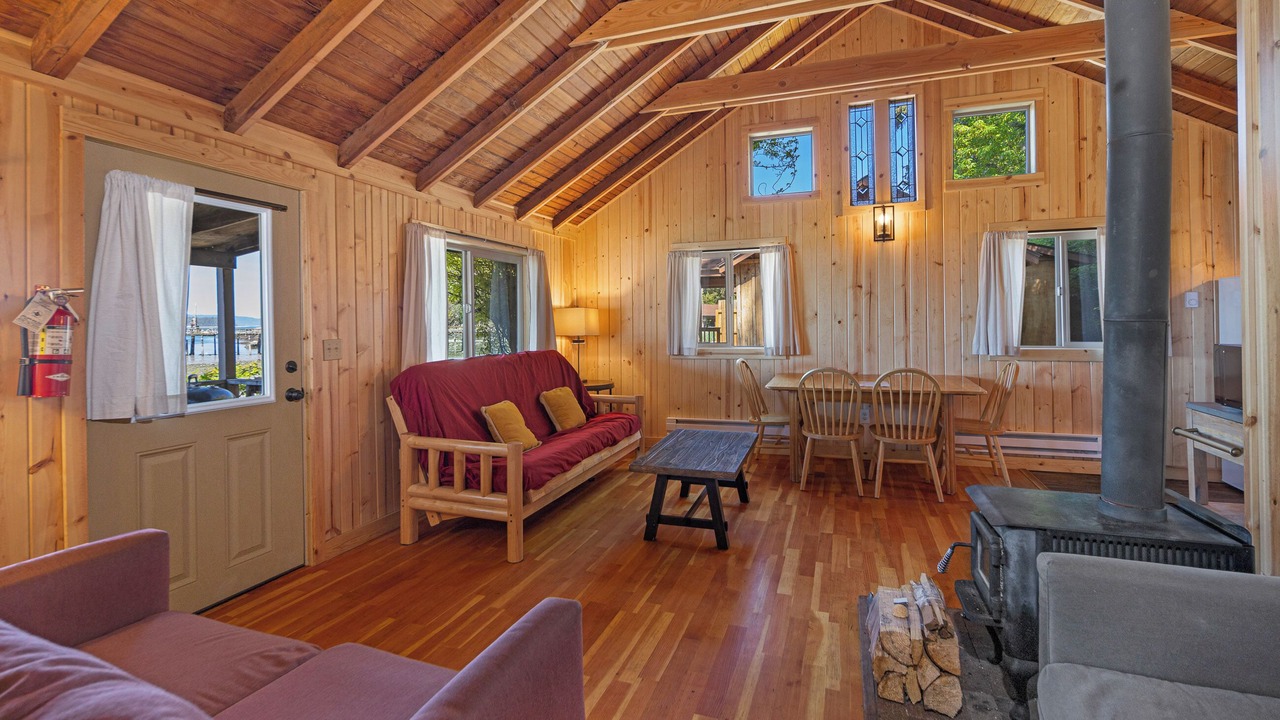 Photo of Livingroom in Eastsound