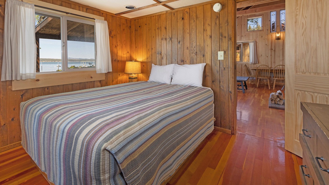 Photo of Bedroom in Eastsound