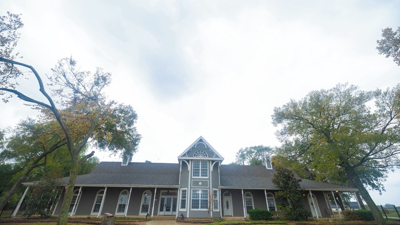 Photo of Outdoor in Aubrey