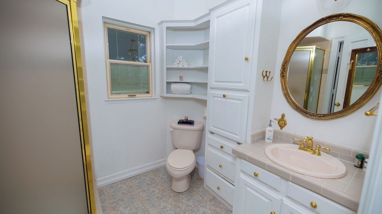 Photo of Bathroom in Aubrey