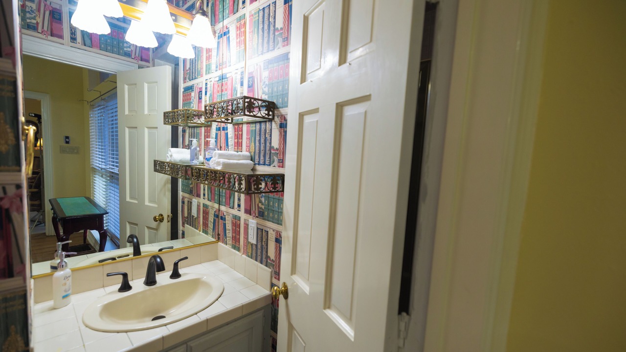 Photo of Bathroom in Aubrey