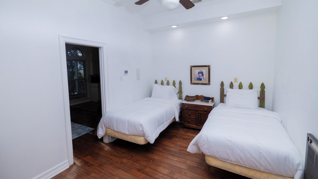Photo of Bedroom in Aubrey