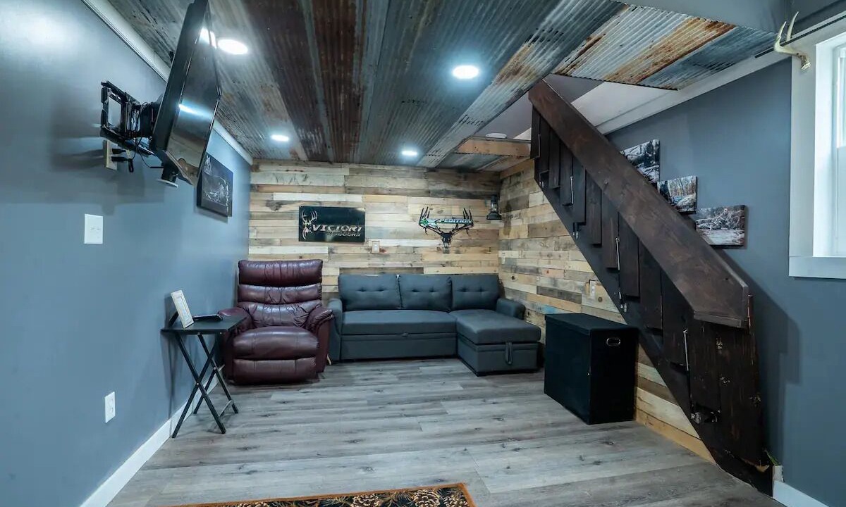 Photo of Livingroom in Madison County