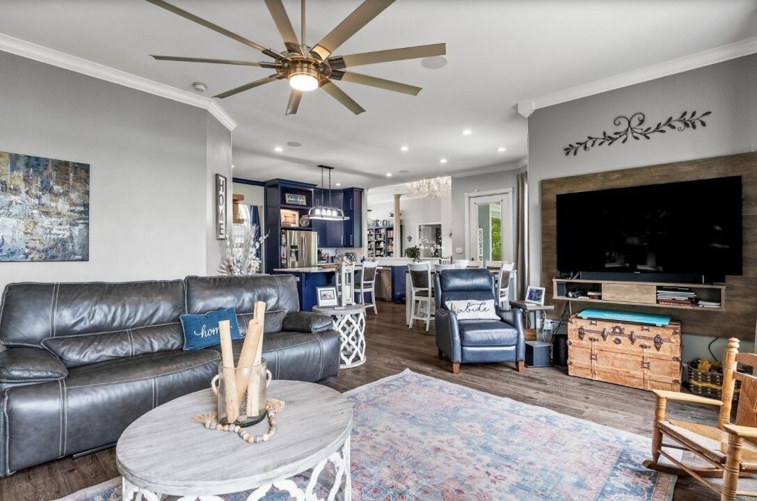 Photo of Livingroom in Quitman