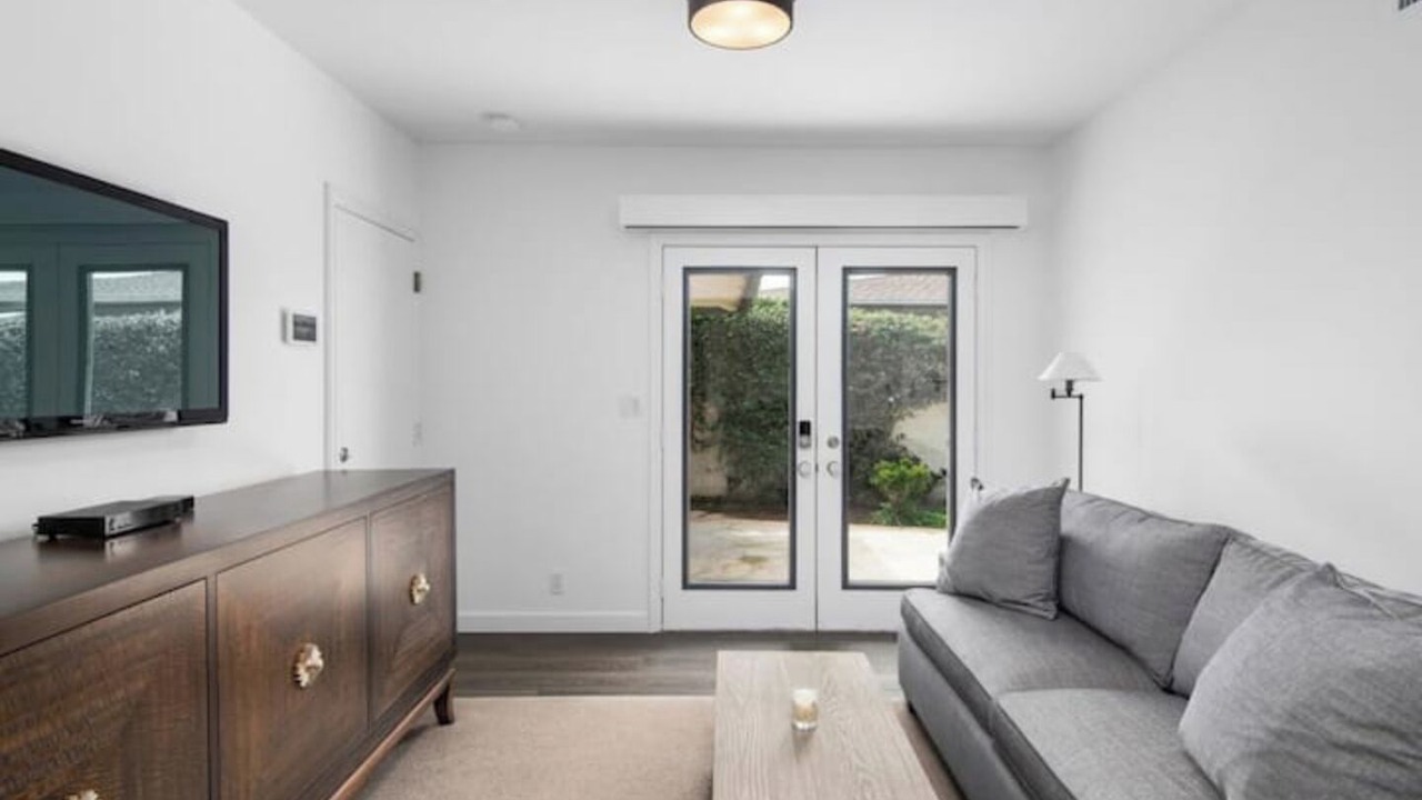 Photo of Livingroom in La Jolla Shores