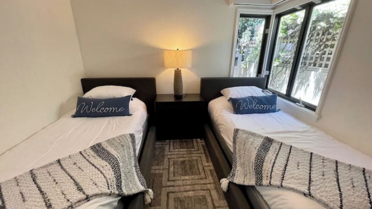Photo of Bedroom in La Jolla Shores