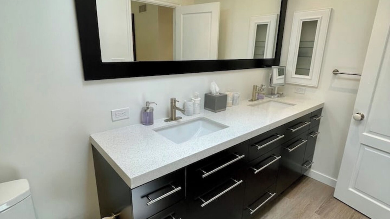 Photo of Bathroom in La Jolla Shores