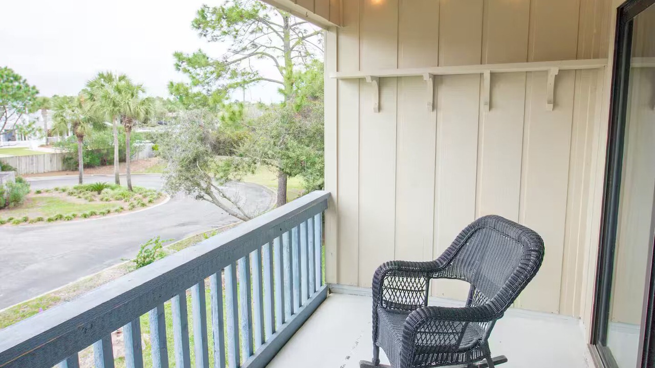 Photo of Patio Balcony in Scenic Gulf Drive
