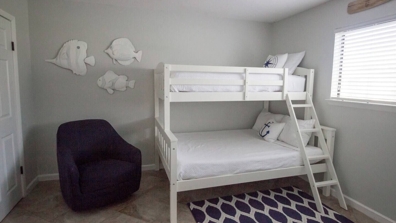 Photo of Bedroom in Scenic Gulf Drive