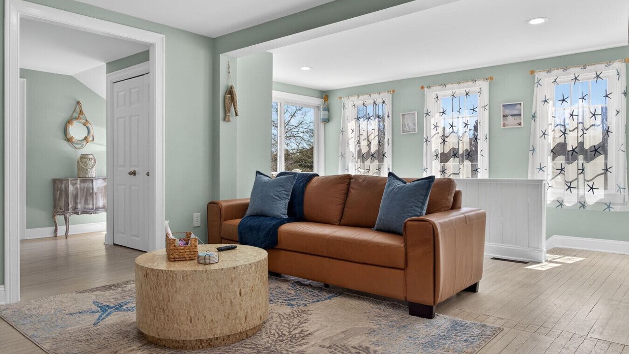 Photo of Livingroom in Groton