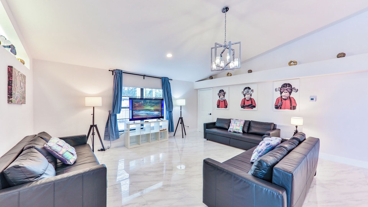 Photo of Livingroom in Davie