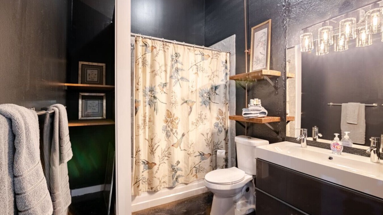 Photo of Bathroom in Central Business District