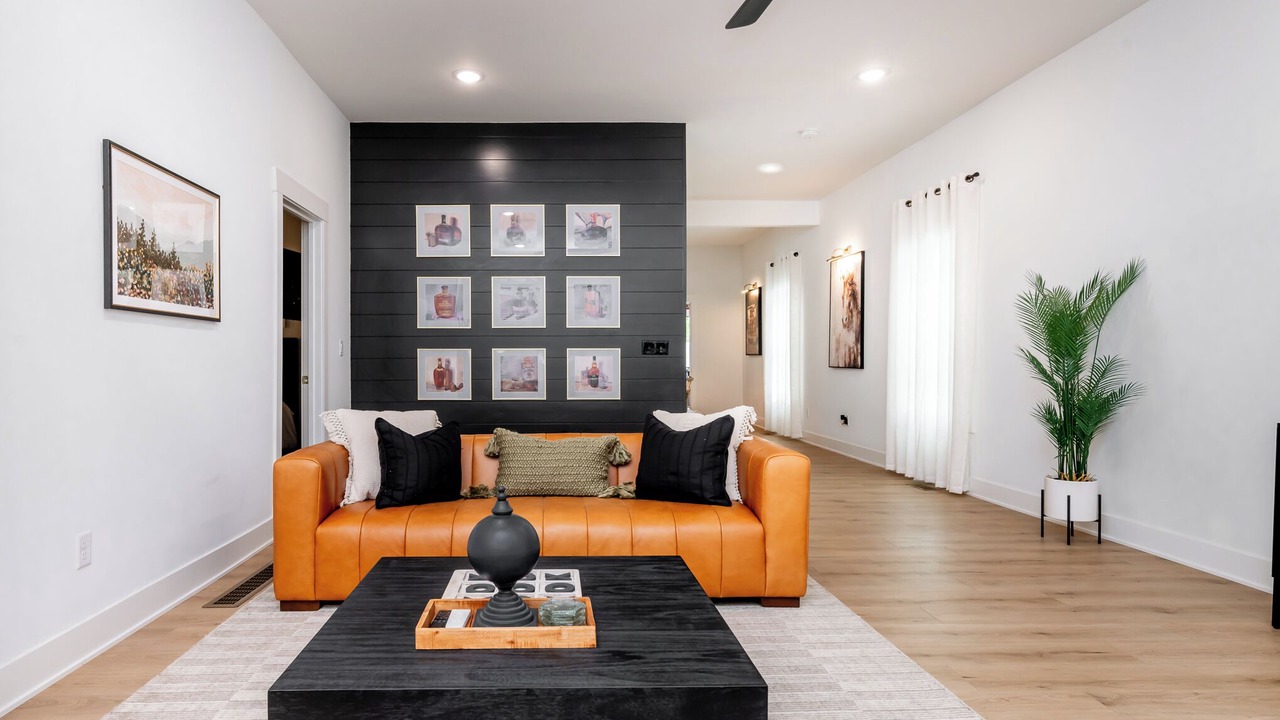 Photo of Livingroom in Jeffersonville