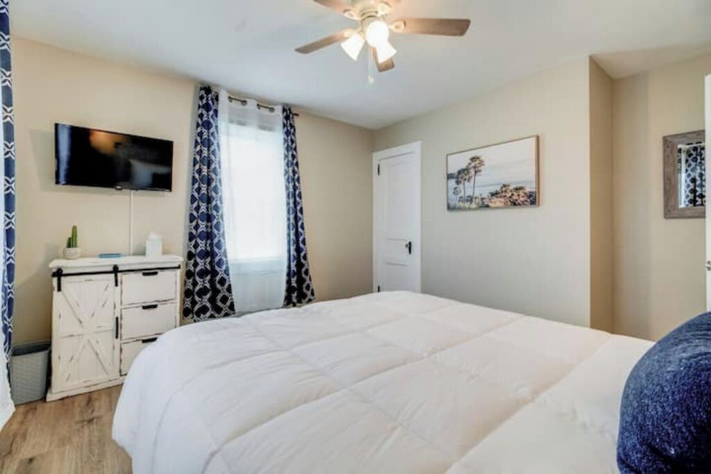 Photo of Bedroom in Bayview