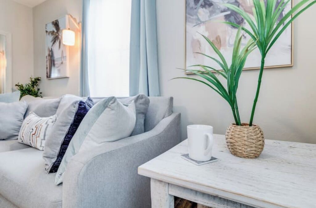Photo of Livingroom in Bayview