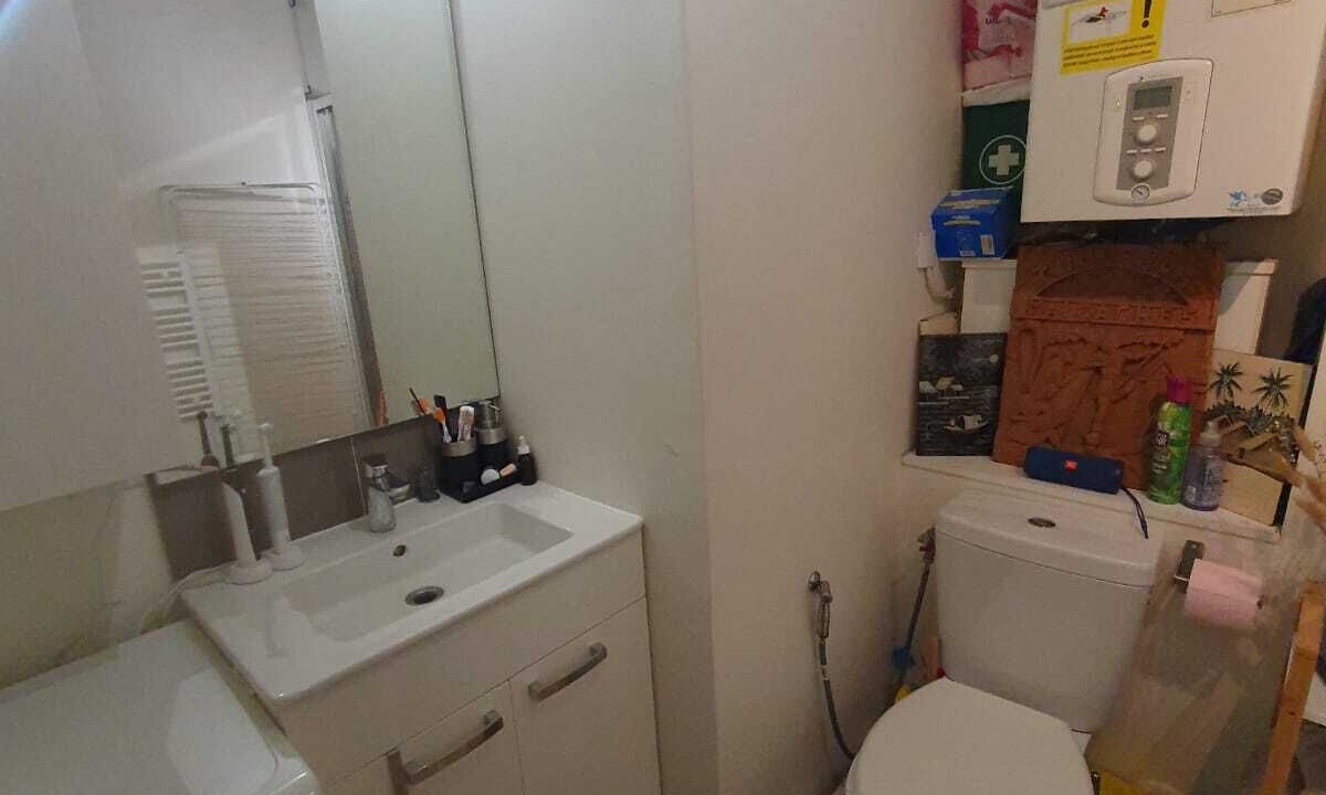 Photo of Bathroom in Gennevilliers