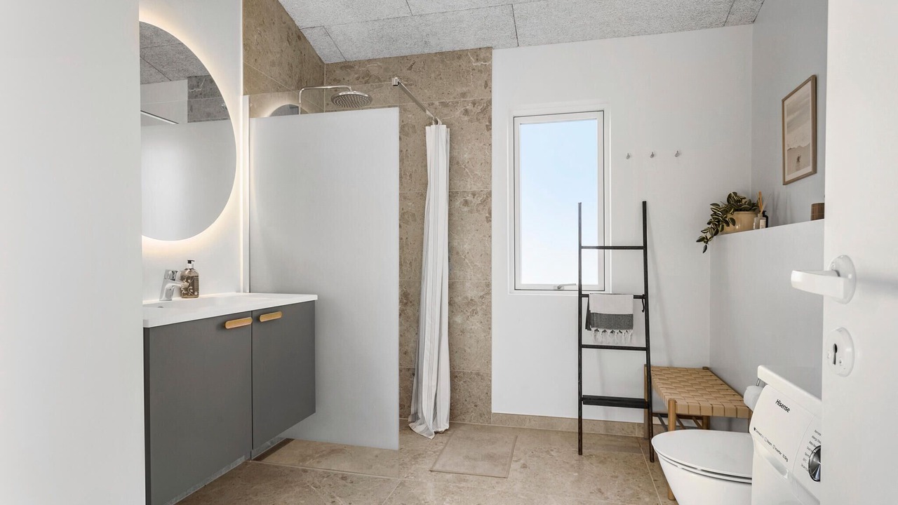 Photo of Bathroom in Lokken