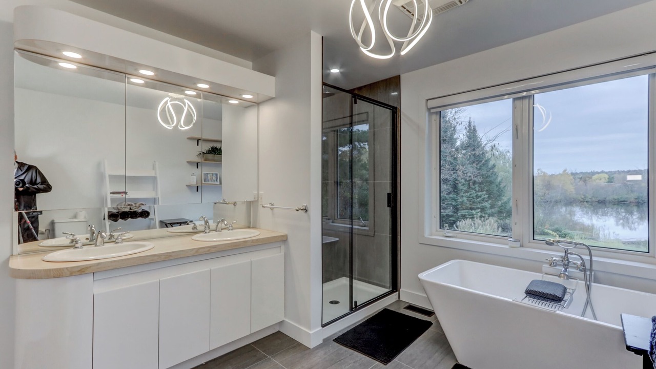 Photo of Bathroom in Bellefeuille