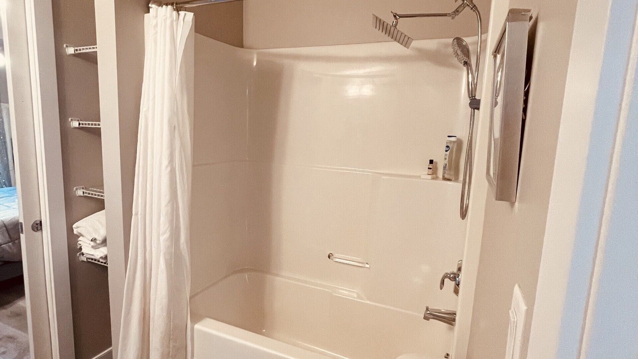 Photo of Bathroom in Fort Gary
