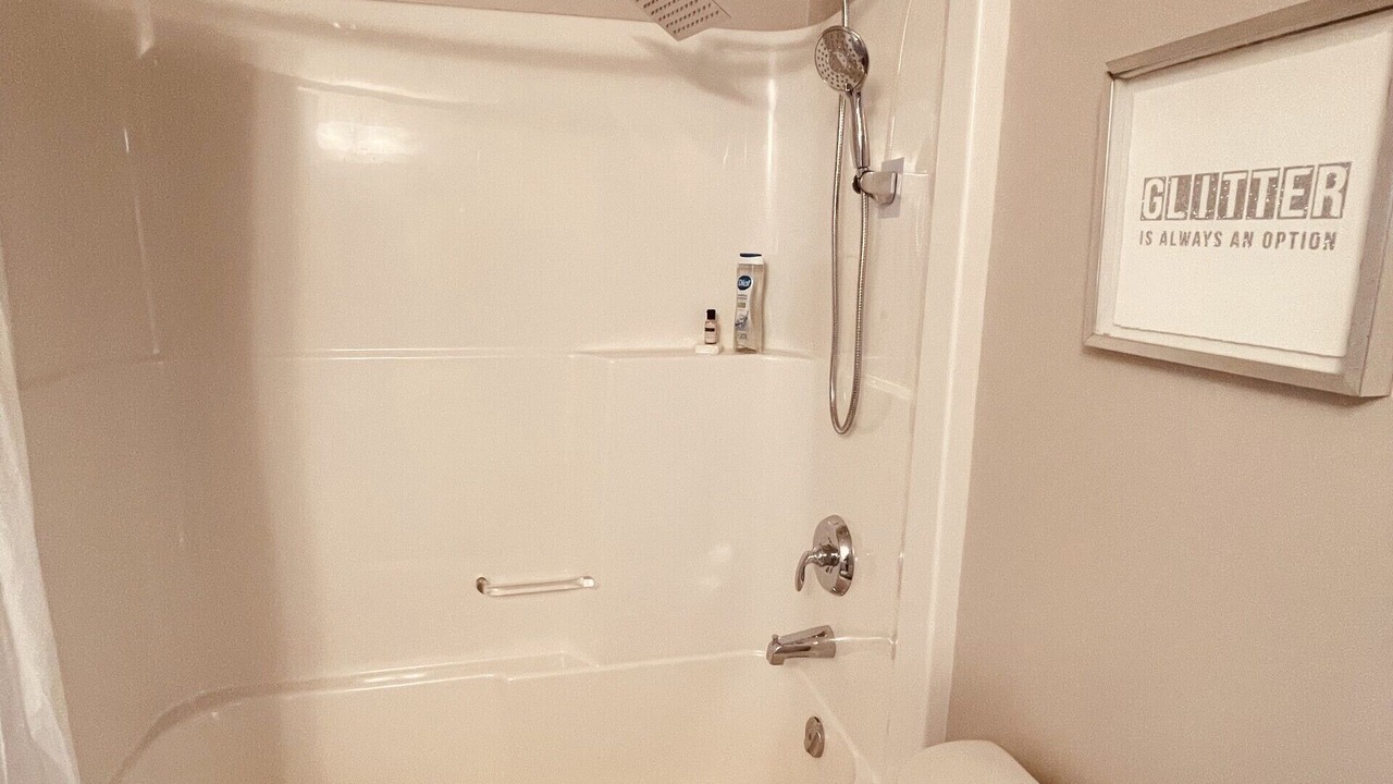 Photo of Bathroom in Fort Gary