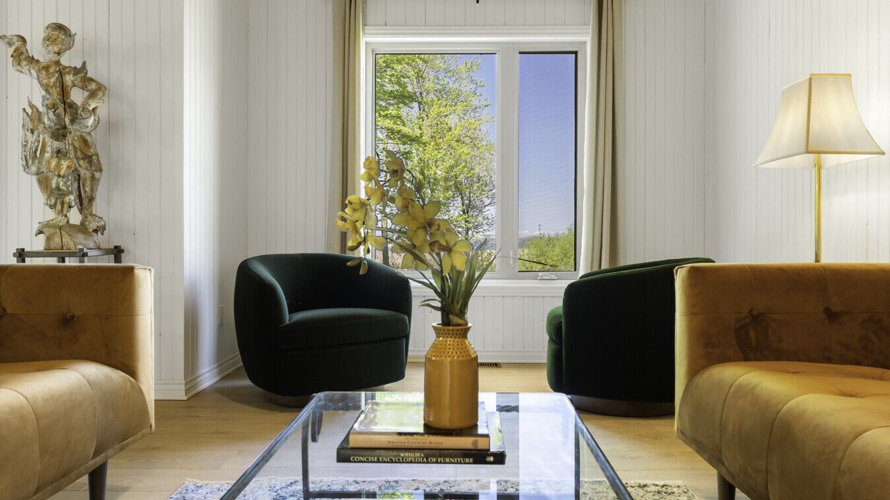 Photo of Livingroom in Picton