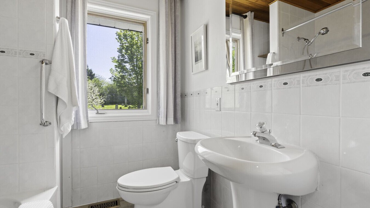 Photo of Bathroom in Picton