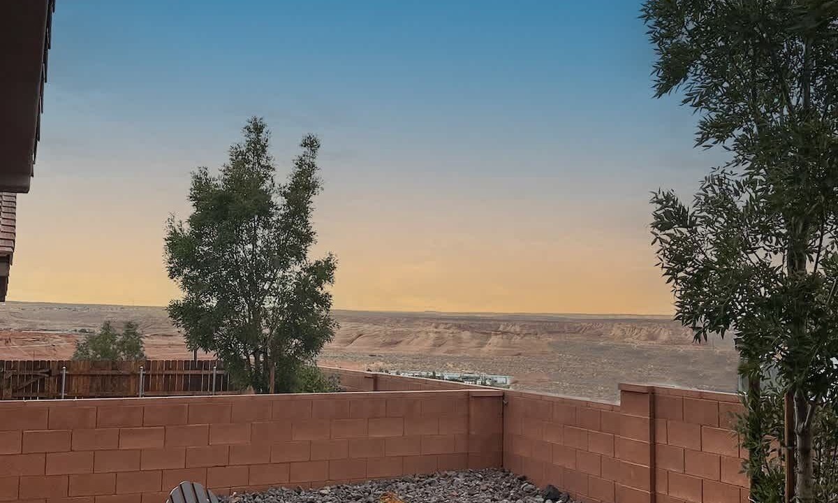 Photo of Outdoor in Page