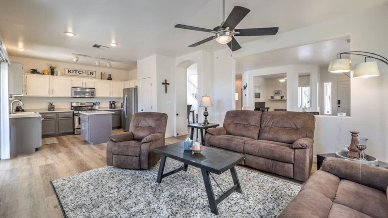 Photo of Livingroom in North Las Vegas