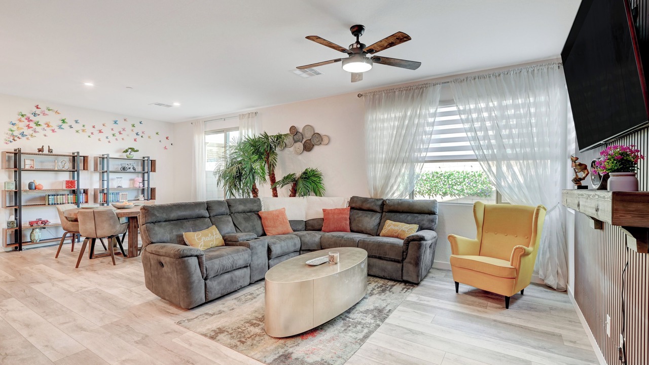 Photo of Livingroom in Rhodes Ranch