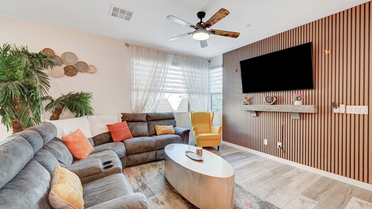 Photo of Livingroom in Rhodes Ranch