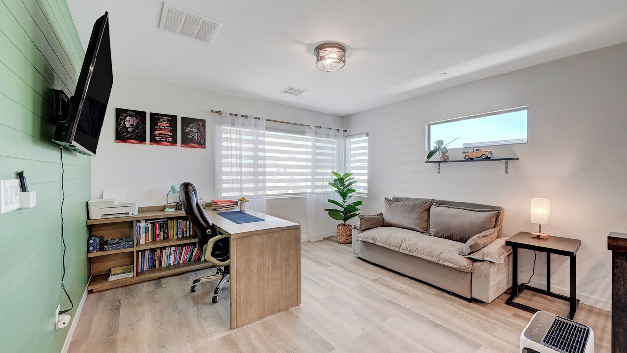 Photo of Livingroom in Rhodes Ranch