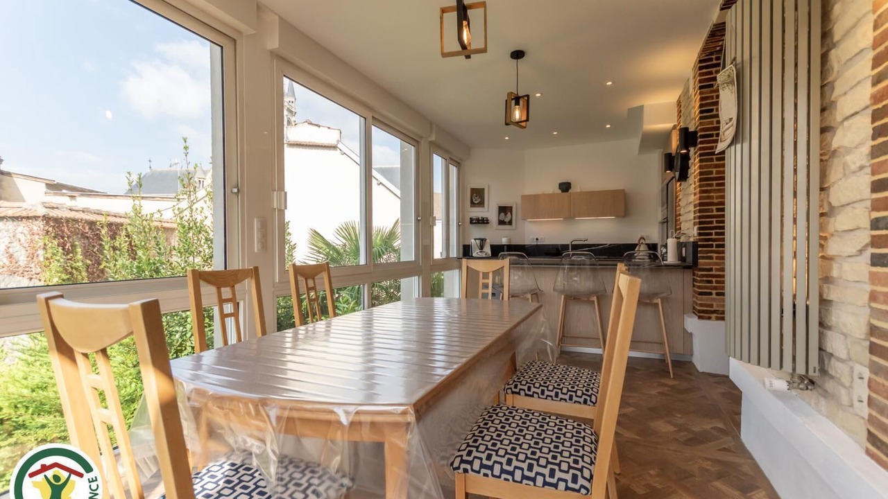 Photo of Others in Epernay