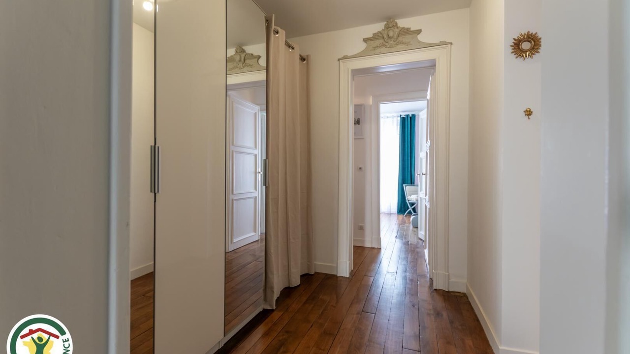 Photo of Others in Epernay