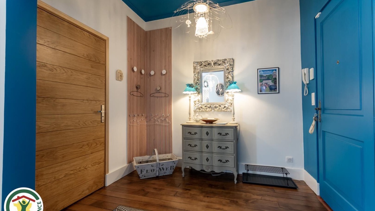 Photo of Others in Epernay