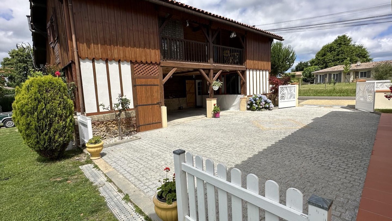 Photo of Outdoor in Benquet