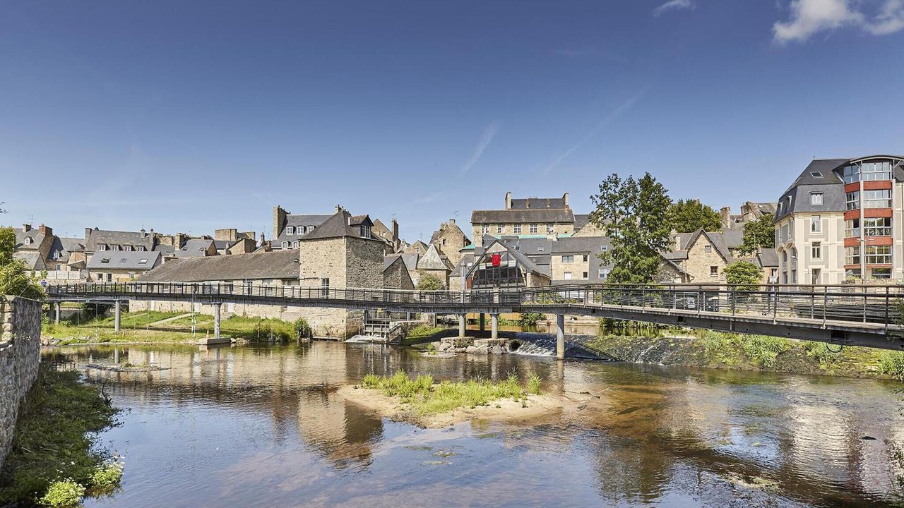 Photo of Others in Plesidy