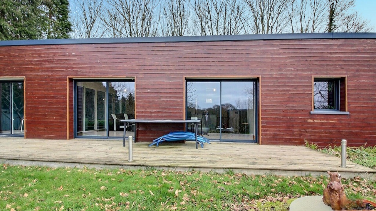 Photo of Others in Plesidy