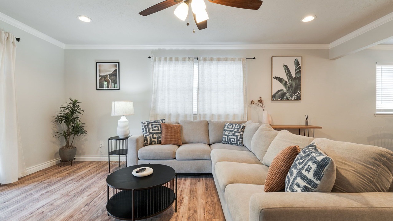 Photo of Livingroom in Central Oklahoma City