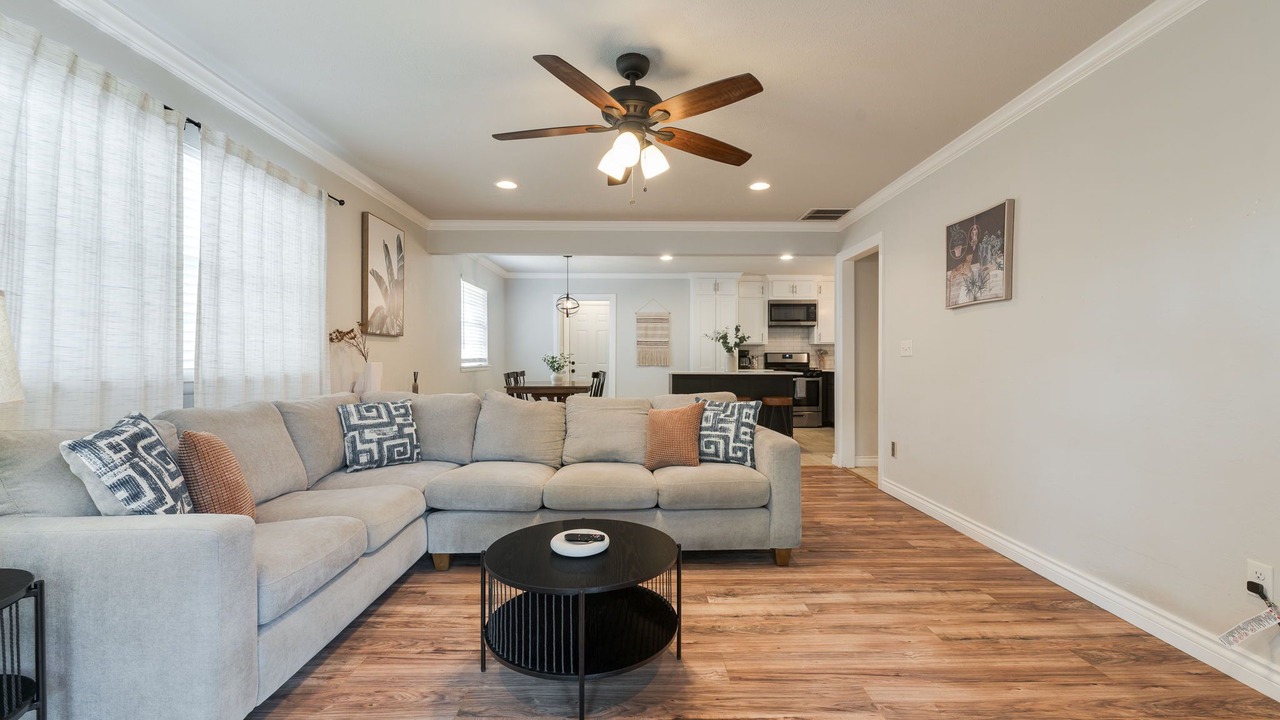 Photo of Livingroom in Central Oklahoma City