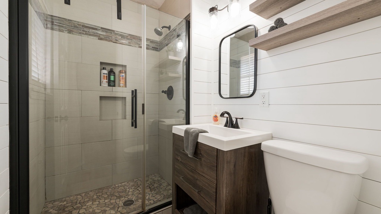 Photo of Bathroom in Central Oklahoma City
