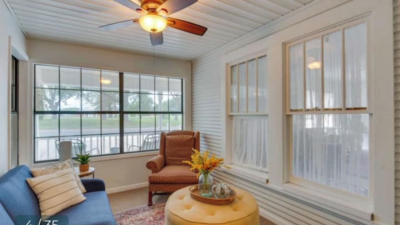 Photo of Livingroom in Canton