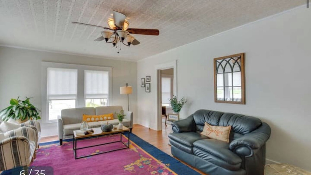 Photo of Livingroom in Canton