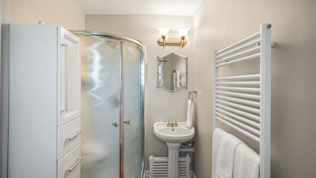 Photo of Bathroom in Virgil